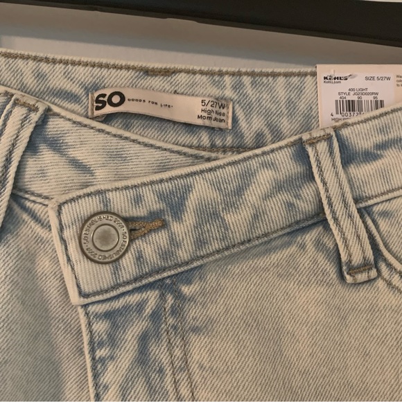 Vintage Mom Jeans - Picture 2 of 3